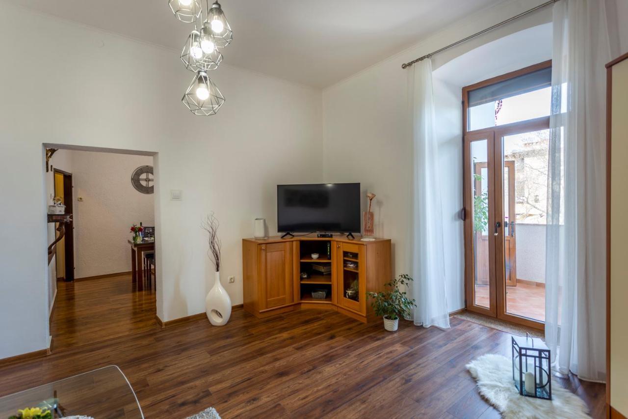 Apartman Lema Pula Exterior photo