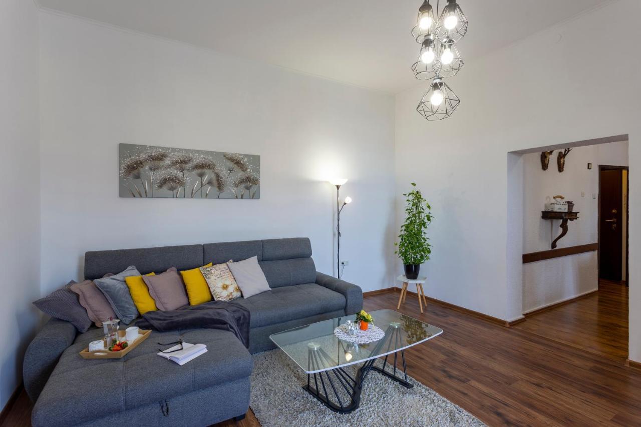 Apartman Lema Pula Exterior photo
